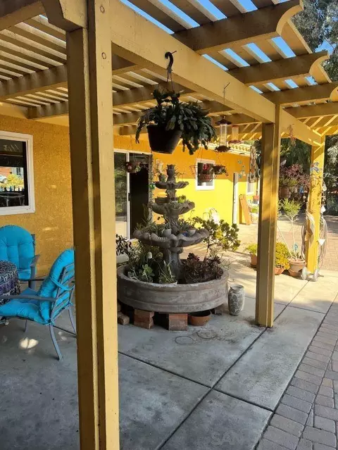 Exterior - 1410 Crestridge Dr, Oceanside, CA 92054 photo 9 of 27