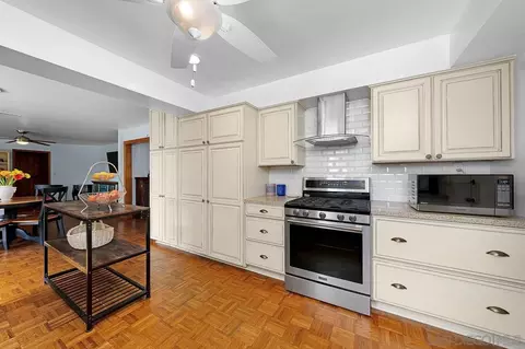 Kitchen - 1410 Crestridge Dr, Oceanside, CA 92054 photo 2 of 5