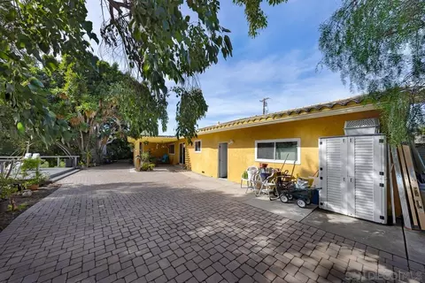 Exterior - 1410 Crestridge Dr, Oceanside, CA 92054 photo 20 of 27