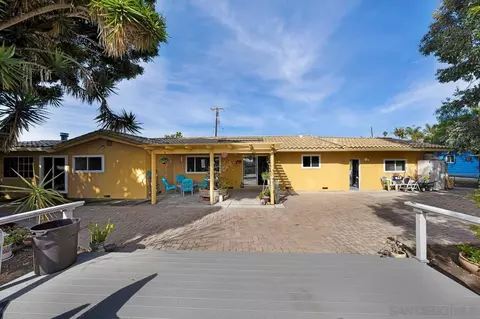 Exterior - 1410 Crestridge Dr, Oceanside, CA 92054 photo 18 of 27