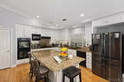 Kitchen - 10021 Destiny Mountain Ct, Spring Valley, CA 91978 photo 1 of 2