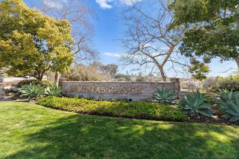 590 Cypress Hills Dr, Encinitas, CA 92024 photo 2