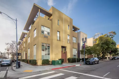 988 G St #27, San Diego, CA 92101