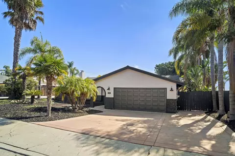 Exterior - 1525 Lauralynn Pl, Oceanside, CA 92054 photo 2 of 10