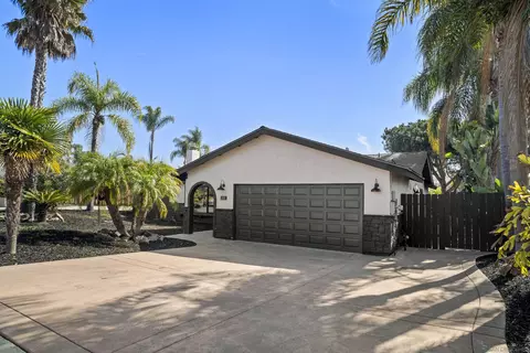 Exterior - 1525 Lauralynn Pl, Oceanside, CA 92054 photo 4 of 10