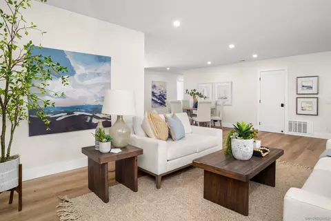 Living - 1525 Lauralynn Pl, Oceanside, CA 92054 photo 3 of 5