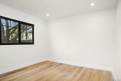 Bedroom - 1525 Lauralynn Pl, Oceanside, CA 92054 photo 4 of 7
