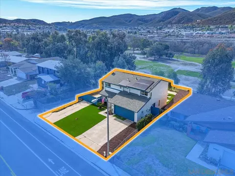 8335 Carlton Oaks Dr, Santee, CA 92071 photo 19