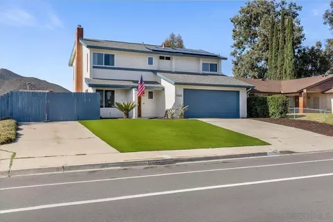 8335 Carlton Oaks Dr, Santee, CA 92071 photo 3