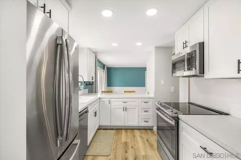 8335 Carlton Oaks Dr, Santee, CA 92071 photo 11