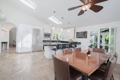 Dining - 684 Arden Dr, Encinitas, CA 92024 photo 2 of 2