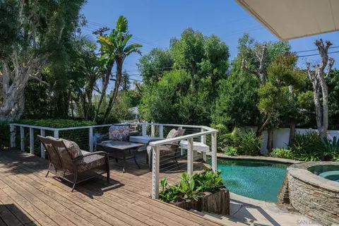 Exterior - 684 Arden Dr, Encinitas, CA 92024 photo 1 of 19