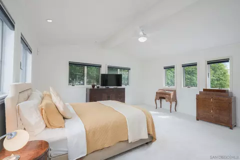 Bedroom - 684 Arden Dr, Encinitas, CA 92024 photo 4 of 9