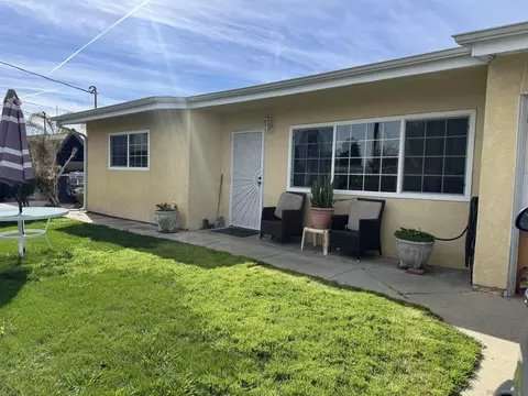 671 Roosevelt St, Escondido, CA 92027