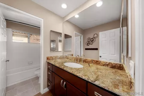 Bath - 13558 Quiet Hills Dr, Poway, CA 92064 photo 5 of 5