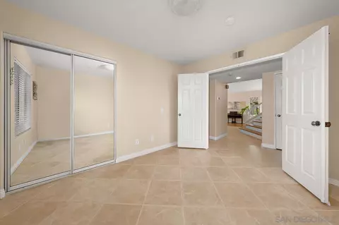 Bedroom - 13558 Quiet Hills Dr, Poway, CA 92064 photo 1 of 9