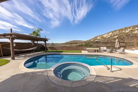 Exterior - 13558 Quiet Hills Dr, Poway, CA 92064 photo 8 of 11