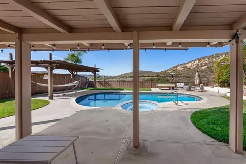 Exterior - 13558 Quiet Hills Dr, Poway, CA 92064 photo 6 of 11