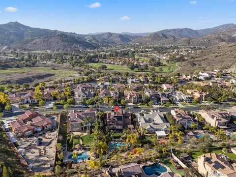 View/Area - 3147 Skyline View Gln, Escondido, CA 92027 photo 2 of 3