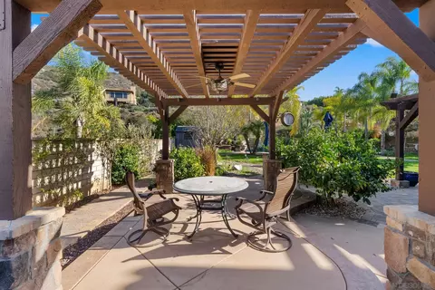 Exterior - 3147 Skyline View Gln, Escondido, CA 92027 photo 10 of 14