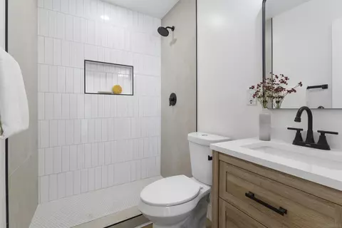 Bath - 862 Denise Ln, El Cajon, CA 92020 photo 1 of 2