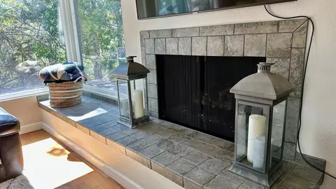 Living - 17741 Valle De Lobo Dr, Poway, CA 92064 photo 6 of 6