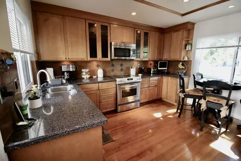 Kitchen - 17741 Valle De Lobo Dr, Poway, CA 92064 photo 1 of 7