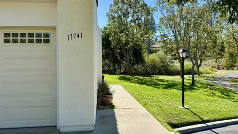 Exterior - 17741 Valle De Lobo Dr, Poway, CA 92064 photo 2 of 15