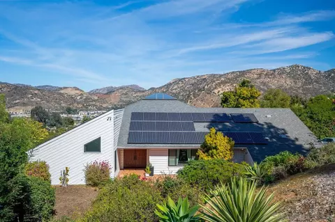 11869 Hi Ridge Rd, Lakeside, CA 92040