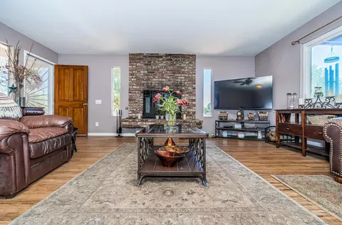 Living - 20521 Manzanita Way, Jamul, CA 91935 photo 2 of 3