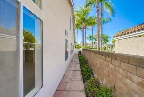 1292 Calma Ct, Vista, CA 92081 photo 42
