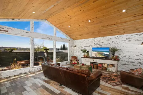 Living - 9475 Wharton Rd, Santee, CA 92071 photo 2 of 8
