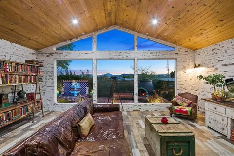 Living - 9475 Wharton Rd, Santee, CA 92071 photo 5 of 8