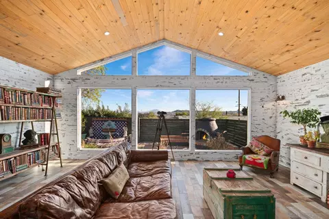 Living - 9475 Wharton Rd, Santee, CA 92071 photo 4 of 8