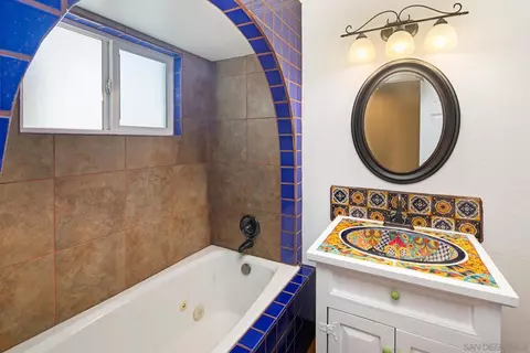Bath - 9475 Wharton Rd, Santee, CA 92071 photo 1 of 3