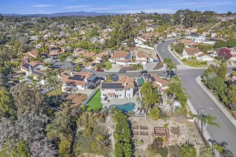 2653 Sausalito Ave, Carlsbad, CA 92010 photo 29
