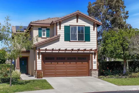 1745 Cottonwood Dr, Vista, CA 92081