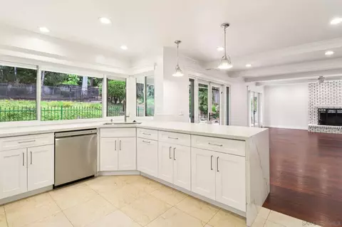 Kitchen - 13080 Camino Del Valle, Poway, CA 92064 photo 4 of 4