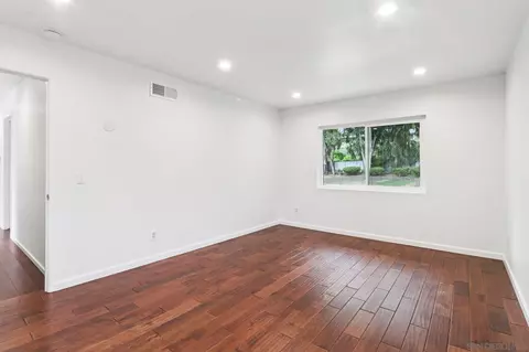 Living - 13080 Camino Del Valle, Poway, CA 92064 photo 6 of 8