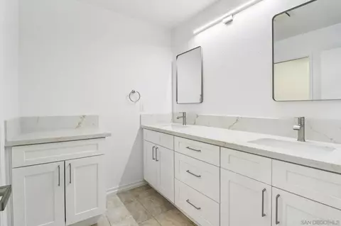 Bath - 13080 Camino Del Valle, Poway, CA 92064 photo 1 of 5