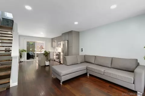 2710 Ariane Dr #2, San Diego, CA 92117