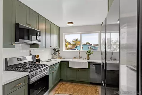2210 Morose St, Lemon Grove, CA 91945