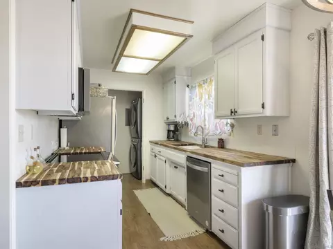 1057 Riker UNIT 4, Salinas, CA 93901 photo 6
