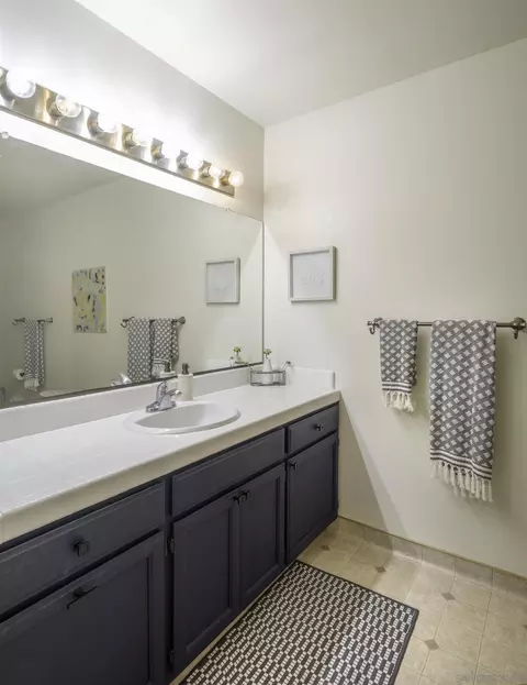 1057 Riker UNIT 4, Salinas, CA 93901 photo 10