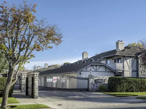 1057 Riker UNIT 4, Salinas, CA 93901