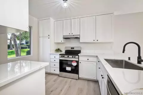 226 Eveningside Gln, Escondido, CA 92026