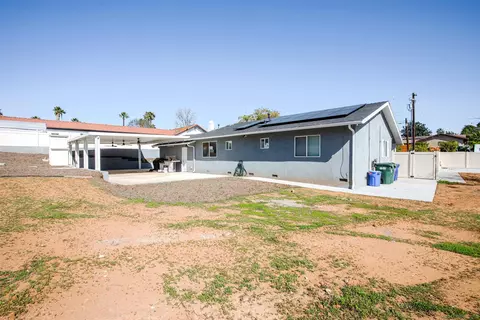 Exterior - 1996 Rohn Rd, Escondido, CA 92025 photo 5 of 12