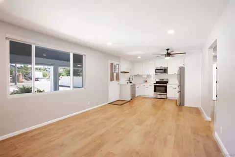 Living - 1996 Rohn Rd, Escondido, CA 92025 photo 1 of 3