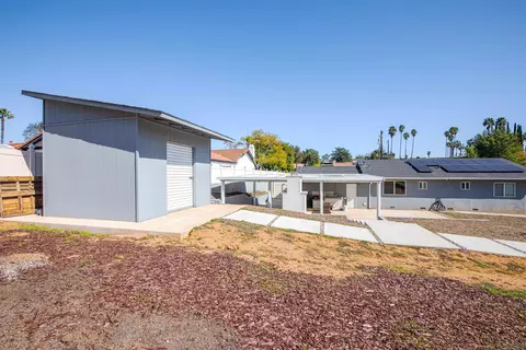 Exterior - 1996 Rohn Rd, Escondido, CA 92025 photo 6 of 12