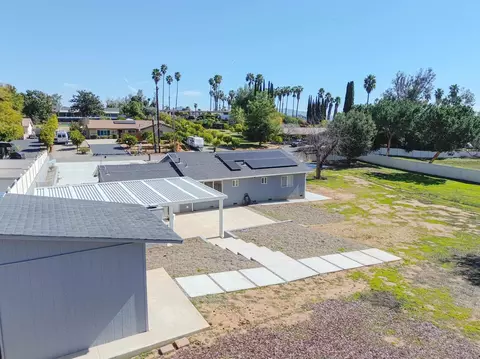 Exterior - 1996 Rohn Rd, Escondido, CA 92025 photo 9 of 12